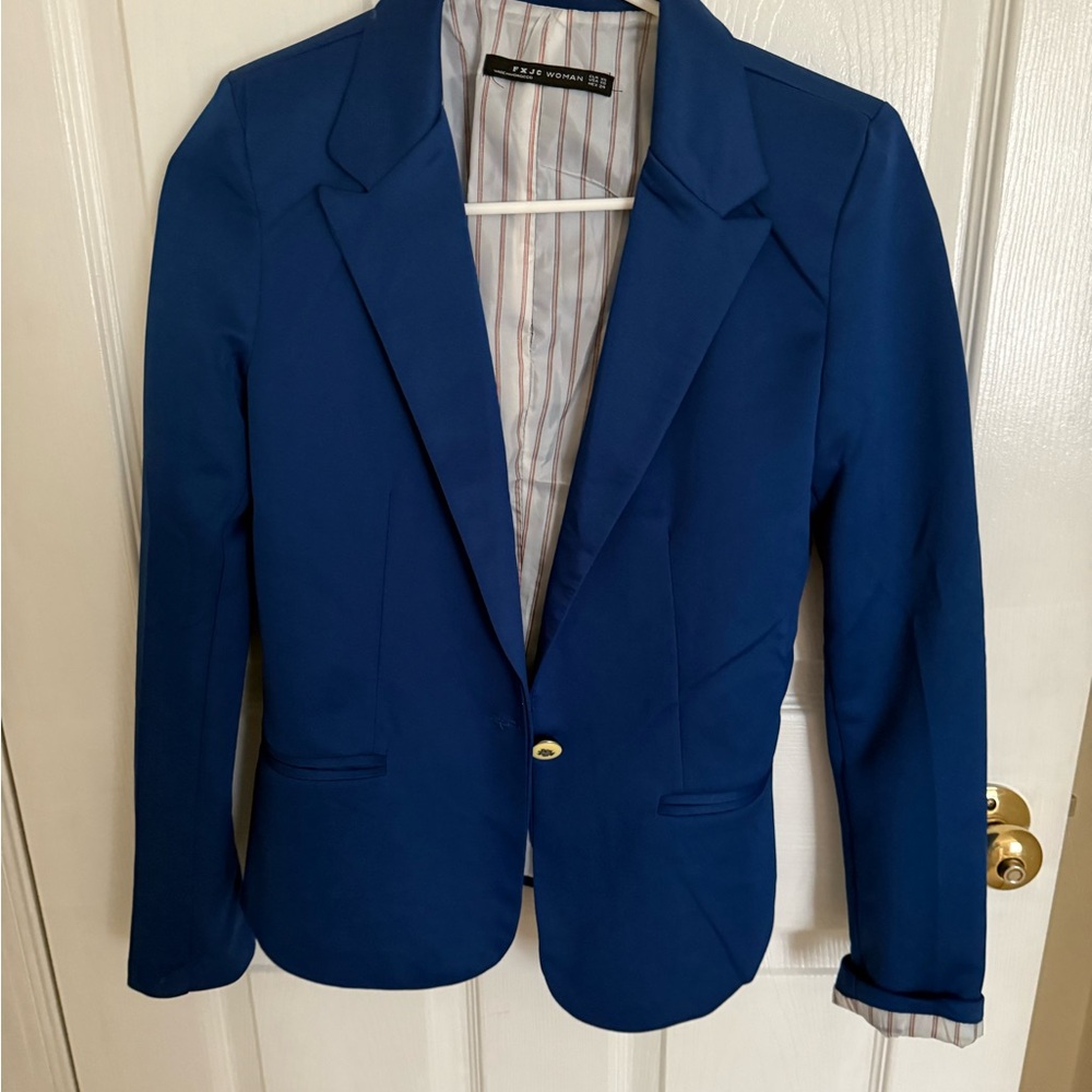 Elegant Blue Blazer